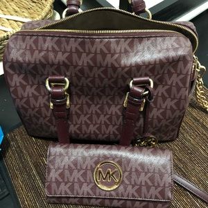 Michael Kors Grayson with Matching Wallet